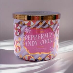 Goose Creek 3-Wick Candle- Peppermint Candy Cookie (14.5 oz)